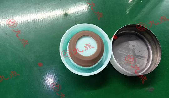 PP塑料粘接金屬用什么膠水？-九點(diǎn)工程為您提供聚丙烯粘金屬解決方案